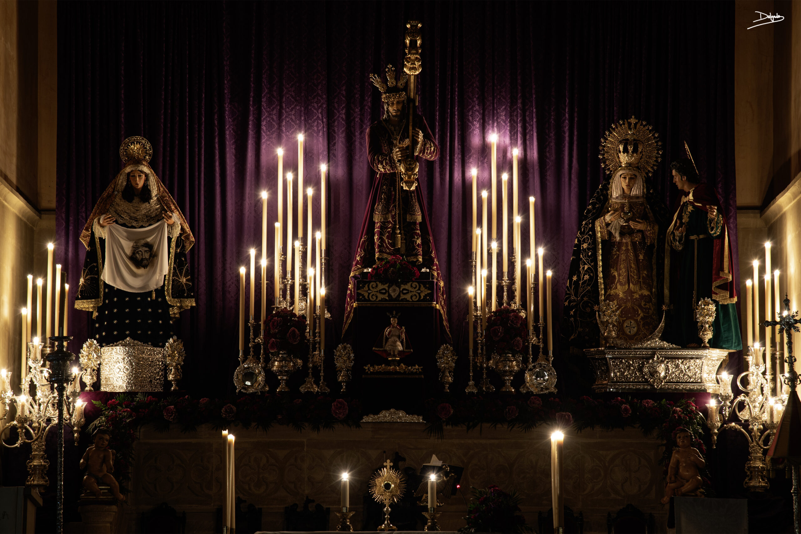 Foto del día: Altar de cultos de Ntro. Padre Jesús Nazareno