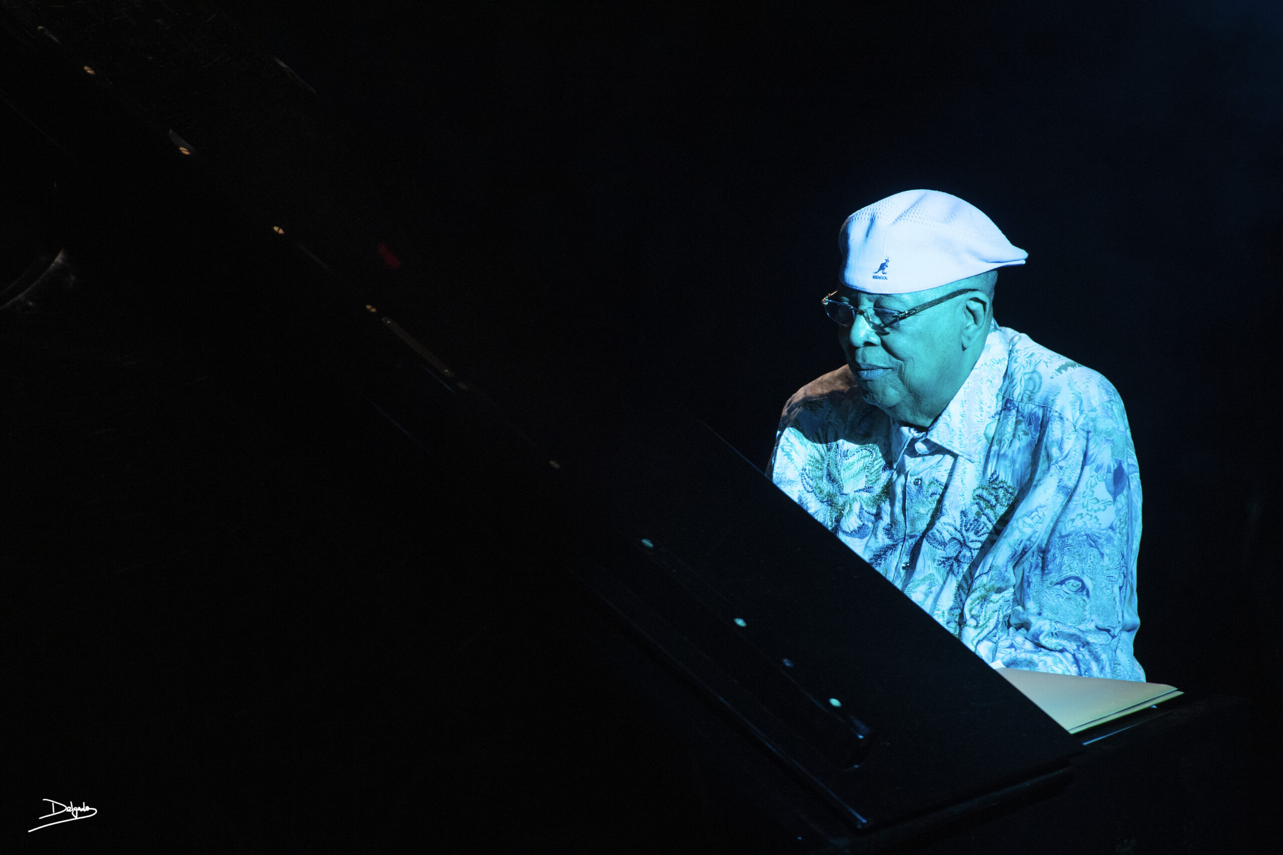 Fotos del día: Chucho Valdés recoge la medalla de oro del Festival